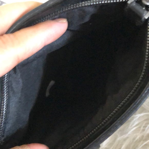 Calvin Klein body bag - Picture 4 of 4